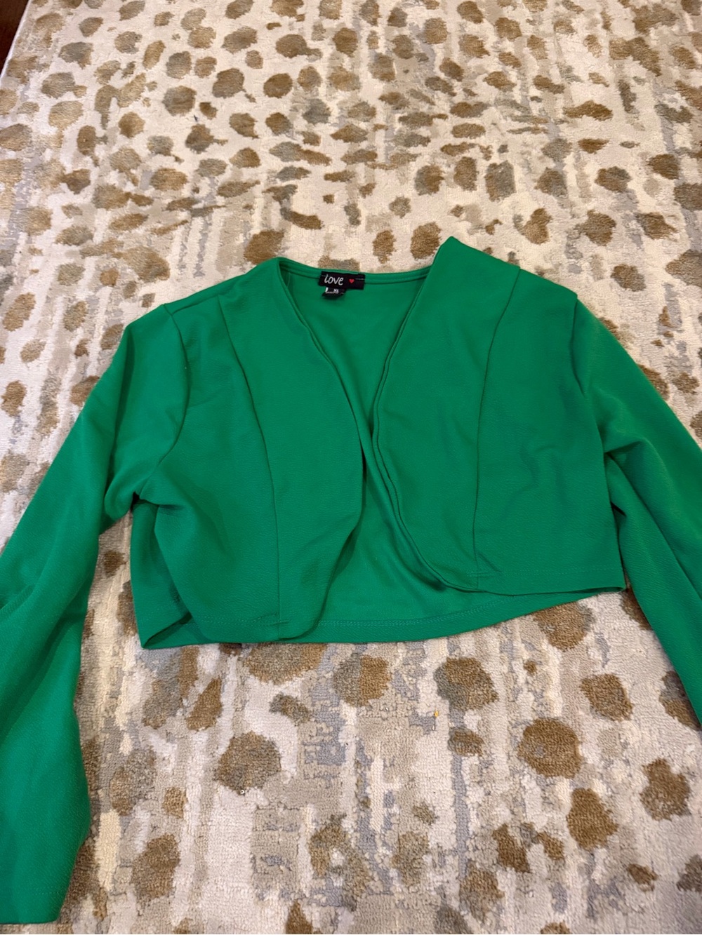 Love Green Cropped Open-Front Women's Top